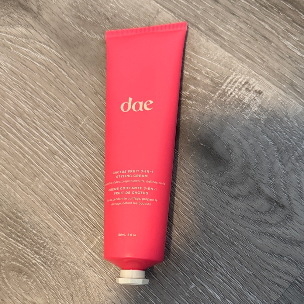 Dae Cactus Fruit 3-in-1 Styling Cream